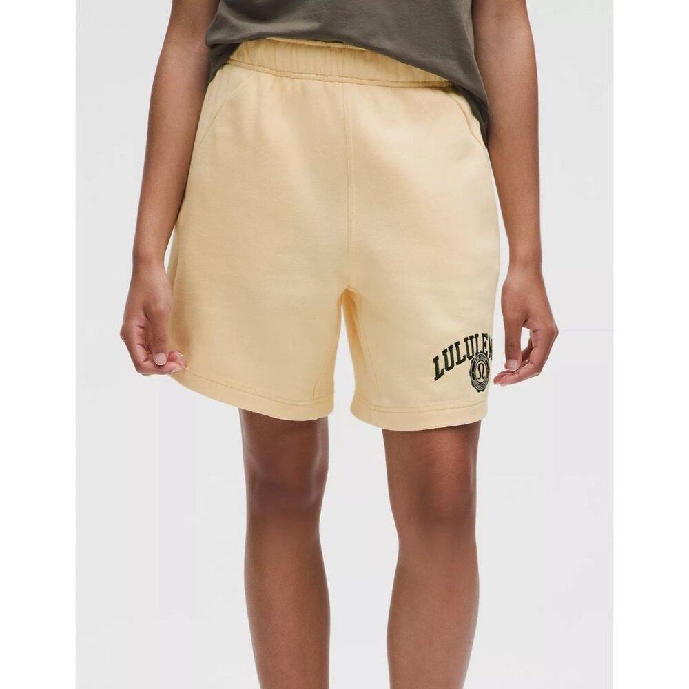 Lululemon Scuba Oversized MR Sz Large 7" Embroidered Shorts W7DEQS  in BTCR  NWT